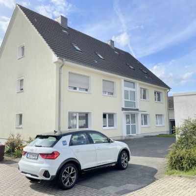 Gemütliche, helle Dachgeschosswohnung in guter Wohnlage von  Mondorf