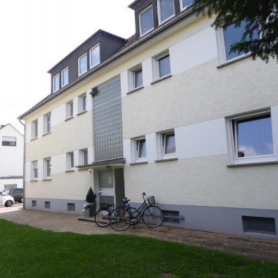 4-Zimmerwohnung  mit Balkon und Garage in Niederkassel-Rheidt