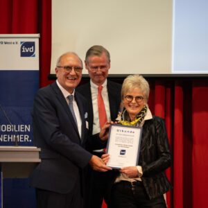 Wir feiern 45 Immobilien Nöbel im IVD!